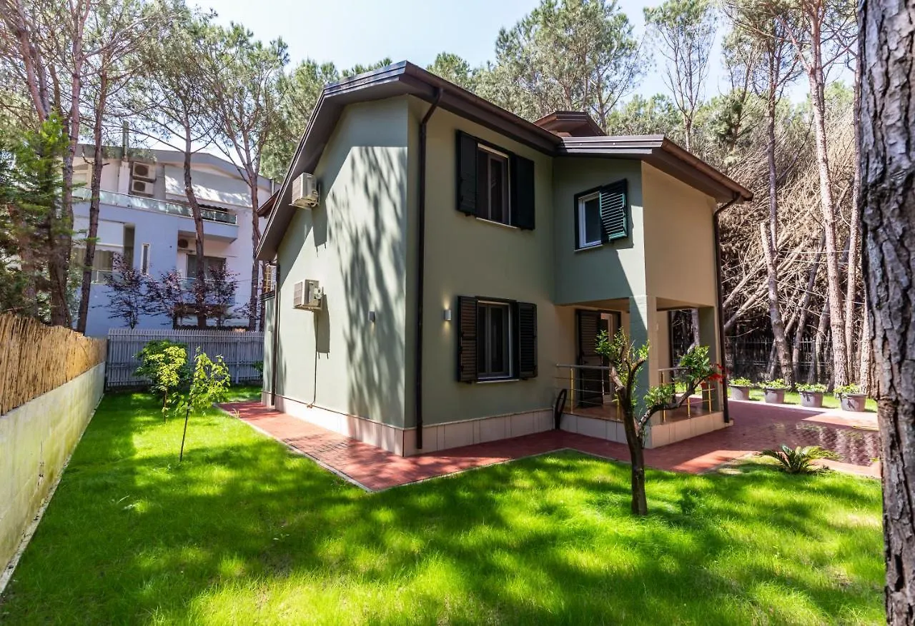 Forest Cottage - Middle Of Forest & Near The Beach Golem  Villa