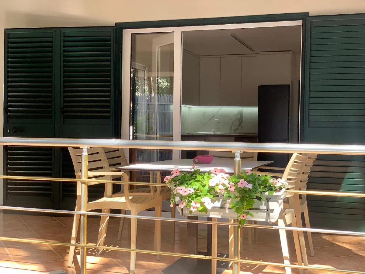 Villa Forest Cottage - Middle Of Forest & Near The Beach Golem  Albania