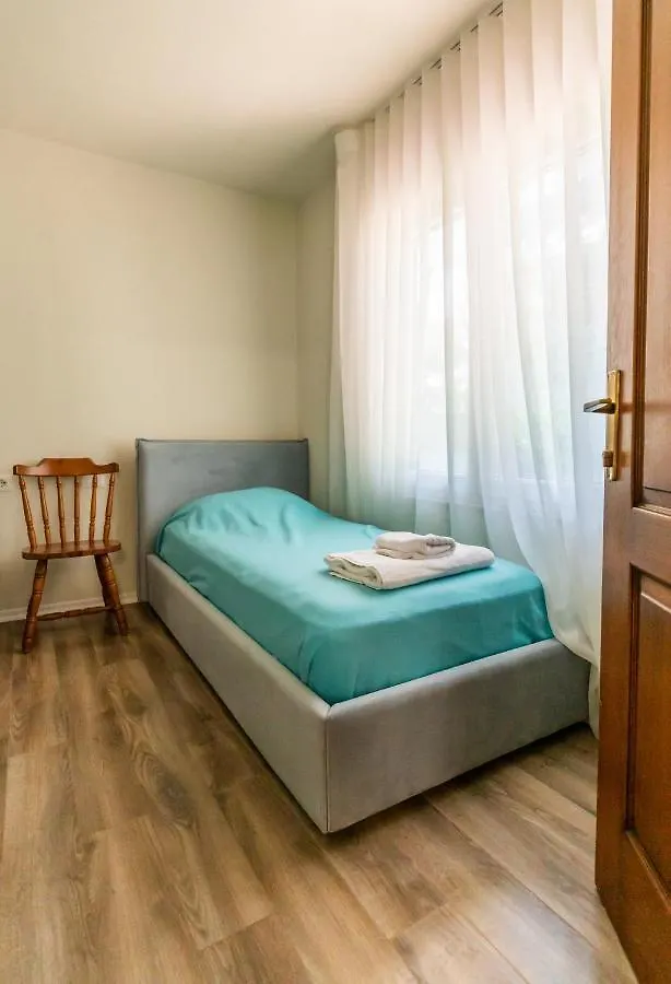Forest Cottage - Middle Of Forest & Near The Beach Golem  0*, Golem (Tirana)