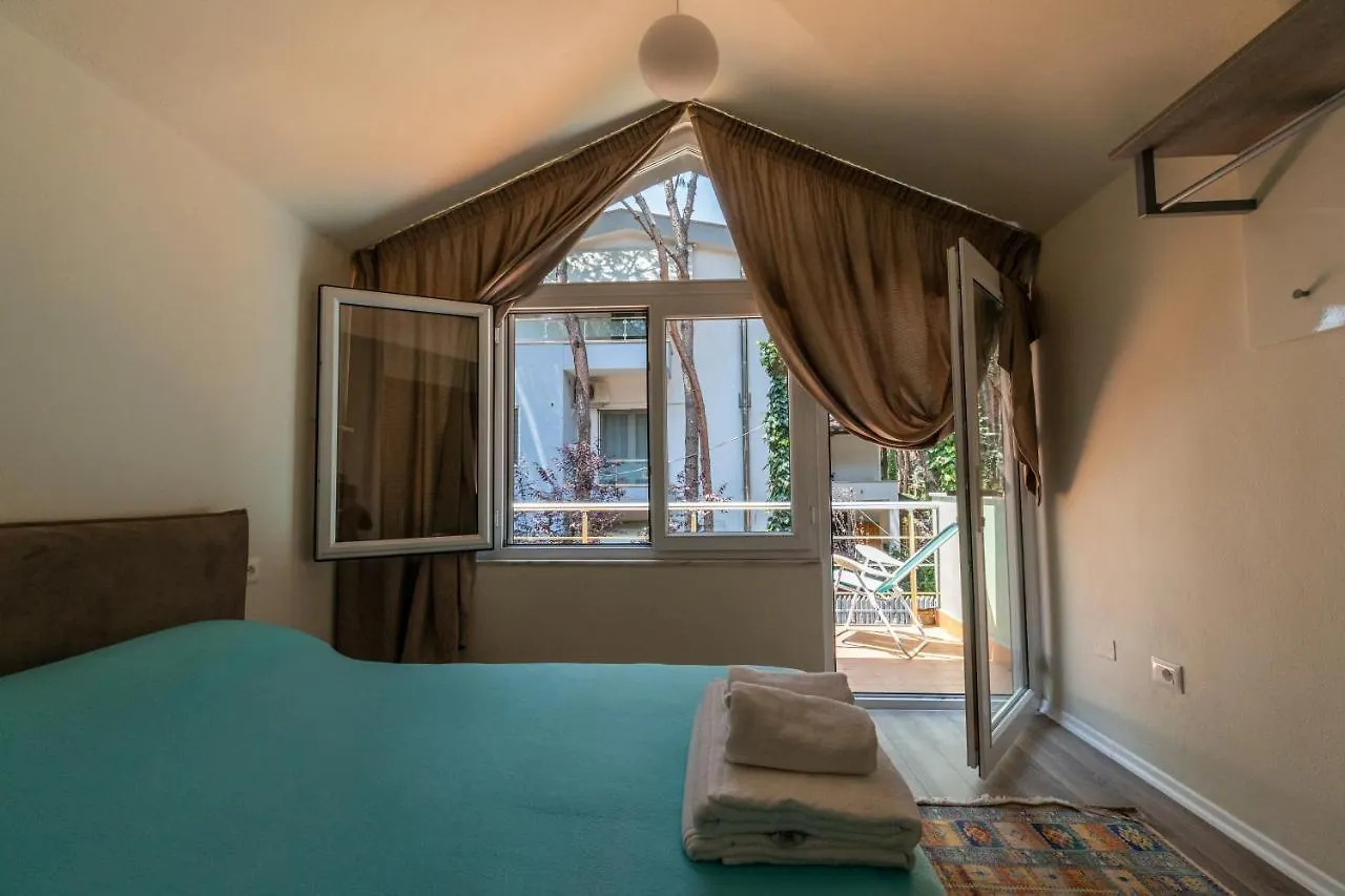 Villa Forest Cottage - Middle Of Forest & Near The Beach Golem